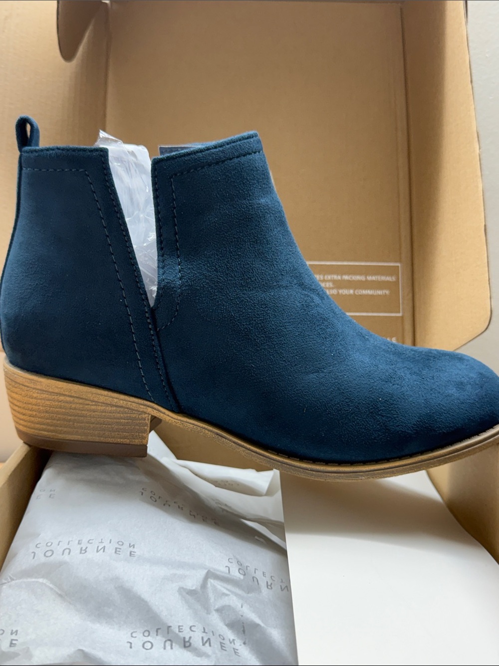 Journee Collection WD-RIMI Women’s Navy Suede Chelsea Ankle Boots Size 7.5 NWT
